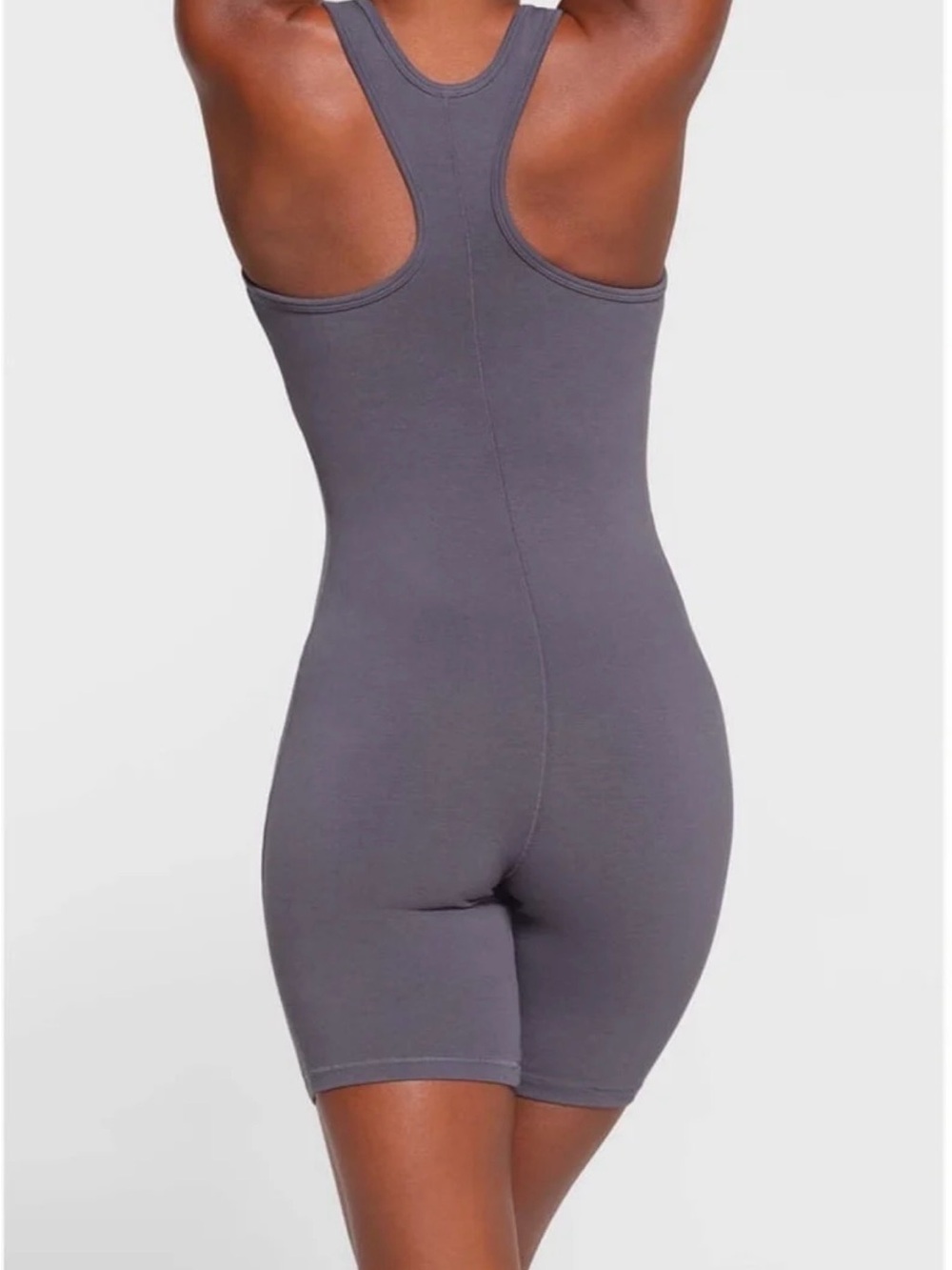 Skims NEW outdoor mid thigh bodysuit $80 MSRP Size xs - Picture 2 of 7